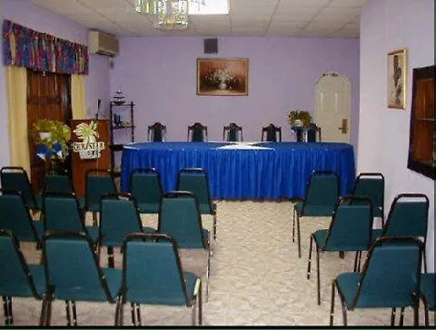 Christar Villas Hotel Кингстон